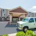 Microtel Inn & Suites (MCI) - Kansas City Airport Parking - picture 1